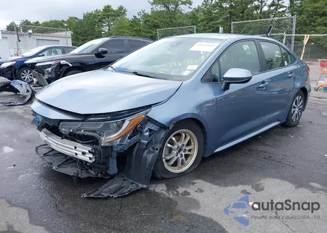 2020 Toyota Corolla Hybrid Le z USA, uszkodzony, nr VIN JTDEBRBE7LJ012836
